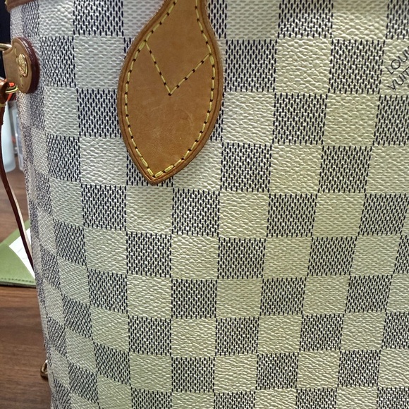 Louis Vuitton Damier Azur Canvas Neverfull PM with Tan Trim - Picture 5 of 16